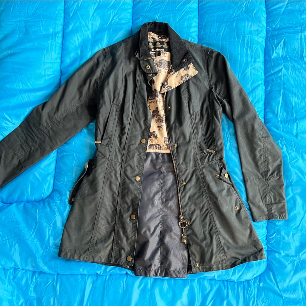 Barbour women’s US size 4 navy Holsteiner waxed cotton lightweight coat